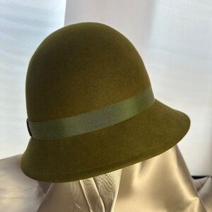 VINTAGE Yves Saint Laurent Womens Olive Green Wool Cloche Hat w/ Ribbon Band